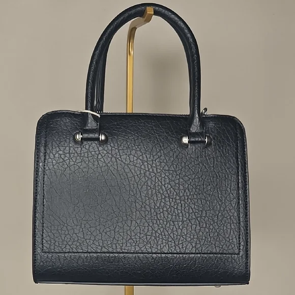 Elegant Black Handbag - Picture 2 of 2